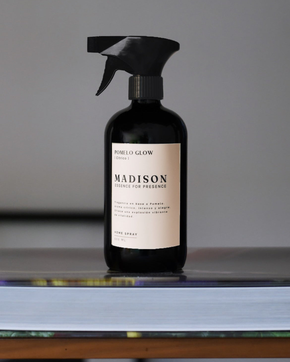 Home Spray 500 ml <br> Pomelo Glow Negro