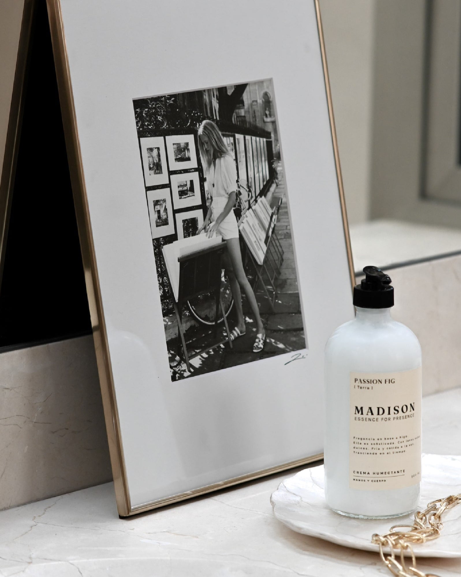 Crema Humectante 500 ml <br> Black Cedar Transparente