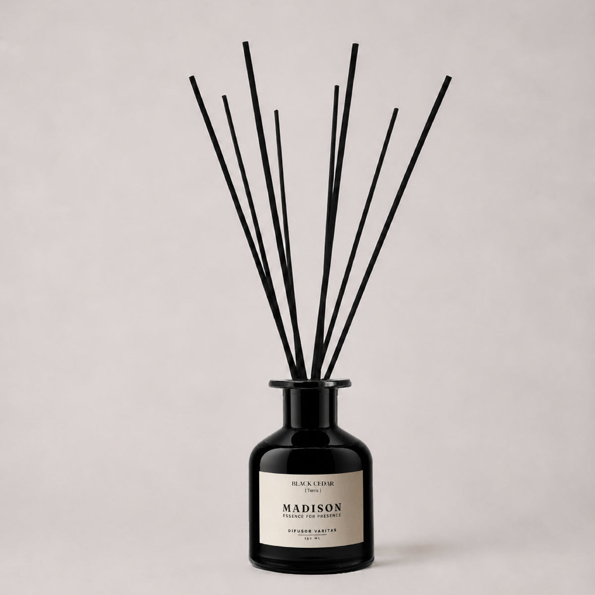 Difusor Varitas 150 ml <br> Black Cedar Negro