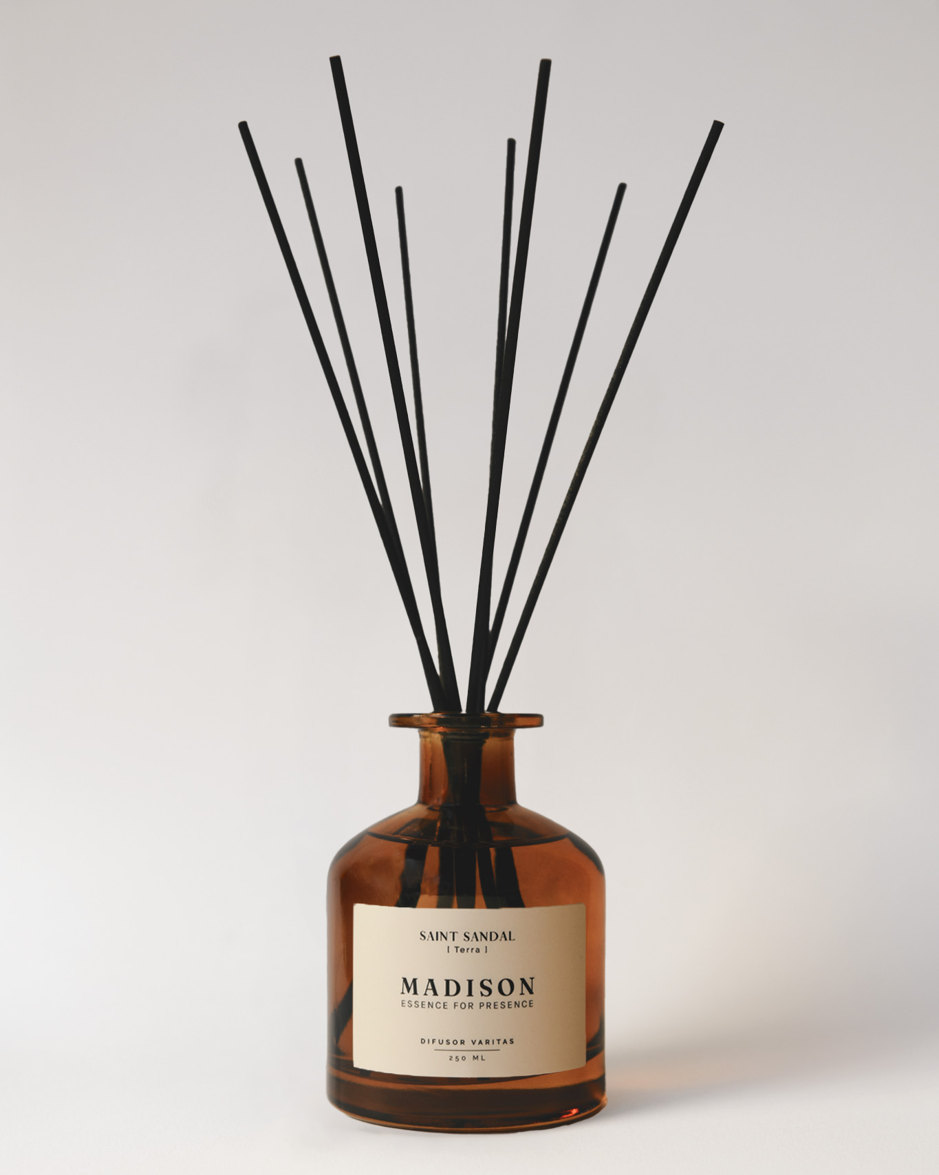 Difusor Varitas 250 ml <br> Saint Sandal Ámbar
