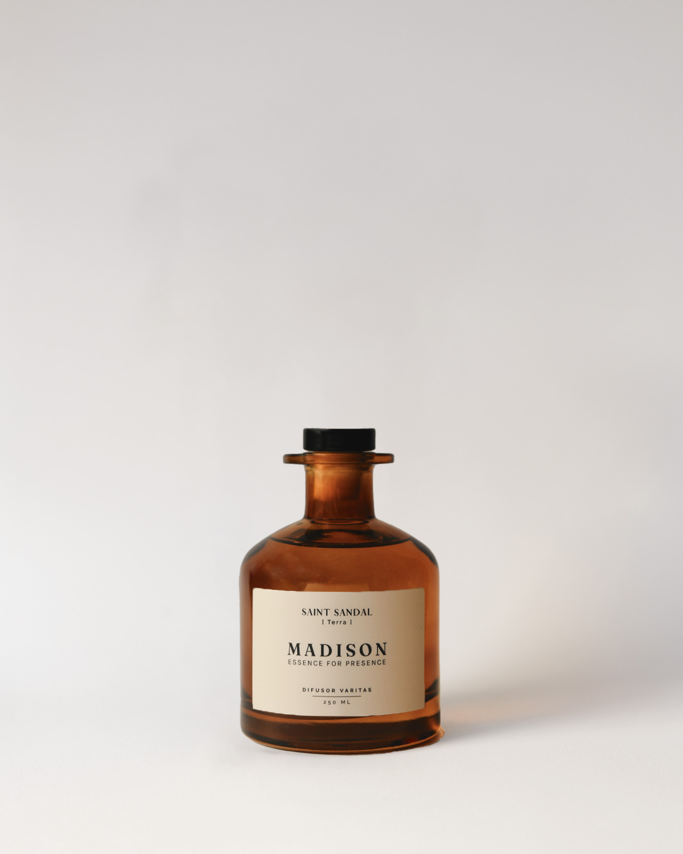Difusor Varitas 250 ml <br> Saint Sandal Ámbar