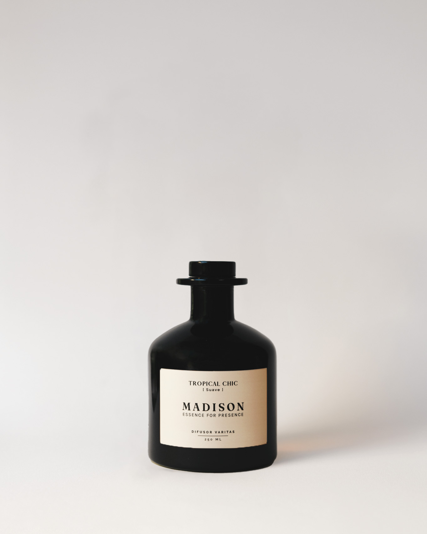 Difusor Varitas 250 ml <br> Tropical Chic Negro