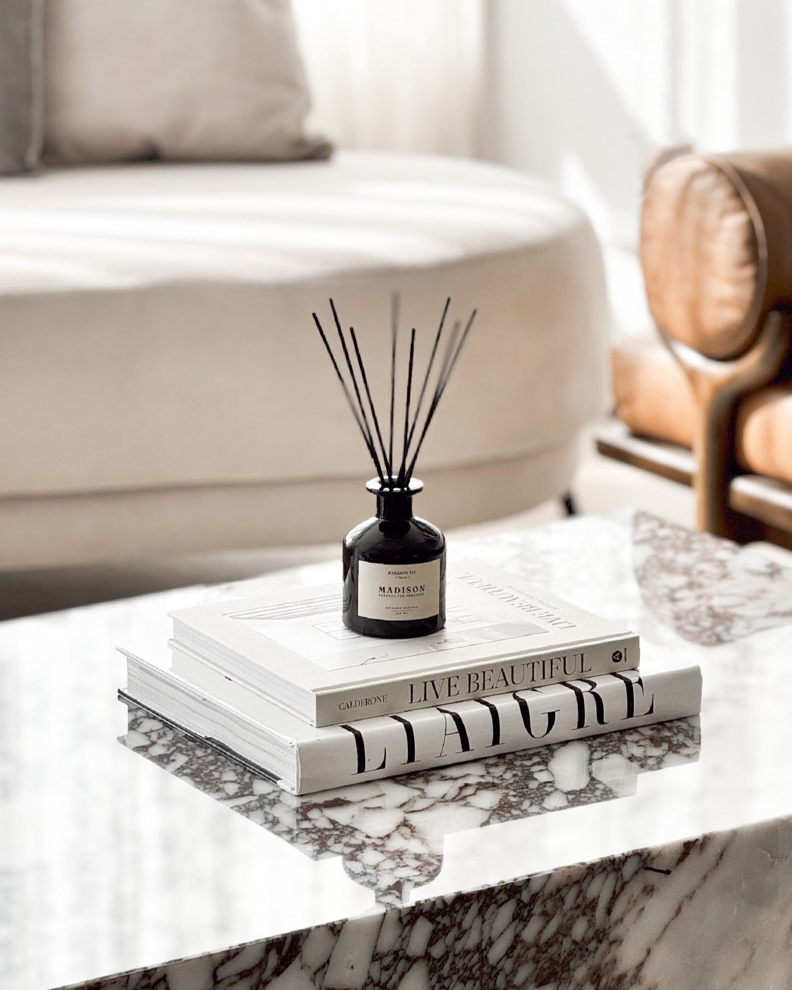 Difusor Varitas 250 ml <br> Tropical Chic Negro