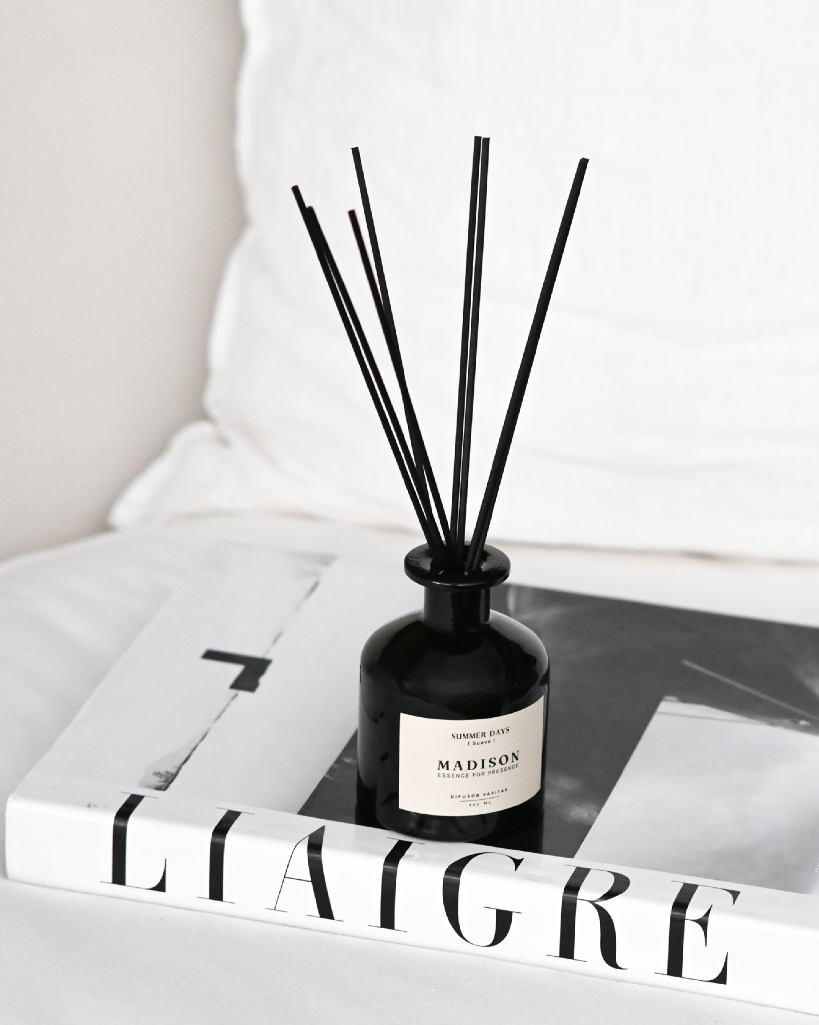 Difusor Varitas 250 ml <br> Summer Days Negro