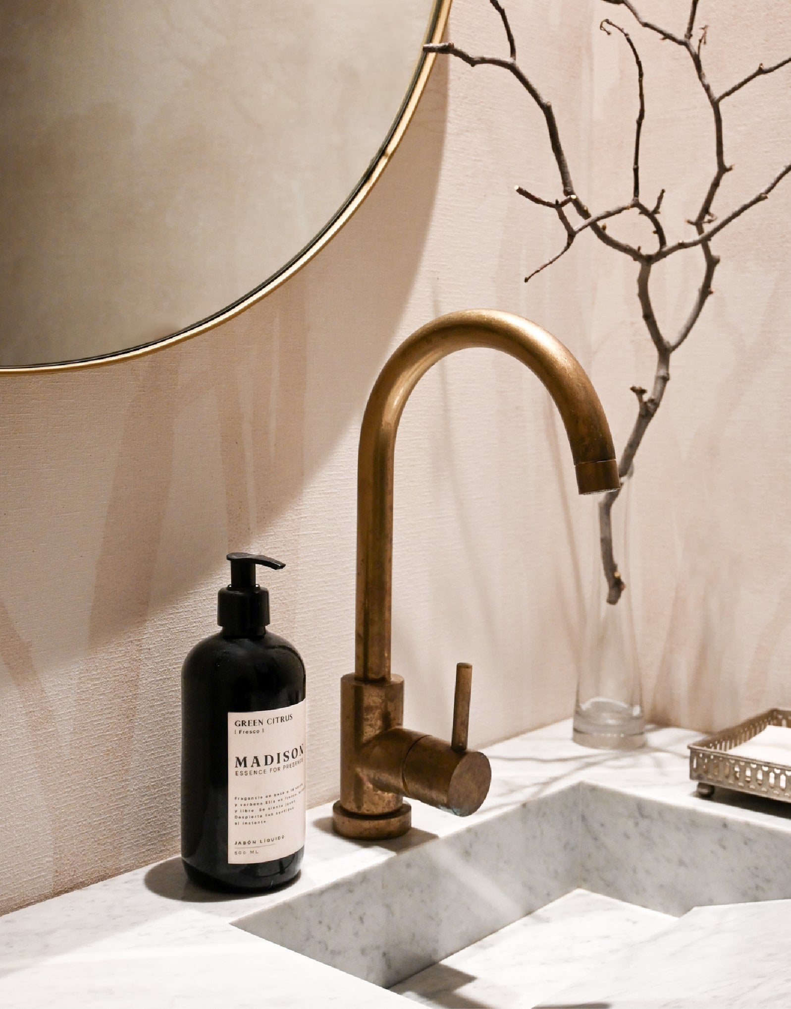 Jabón Líquido 500 ml <br> Tropical Chic Negro