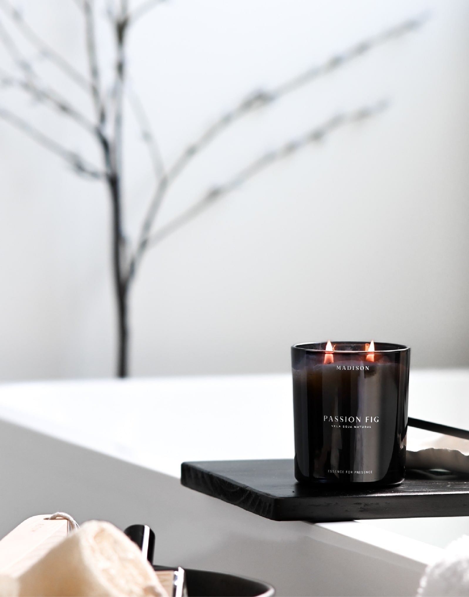 Vela Soja Natural 320 g <br> Bergamot Citrus Negro