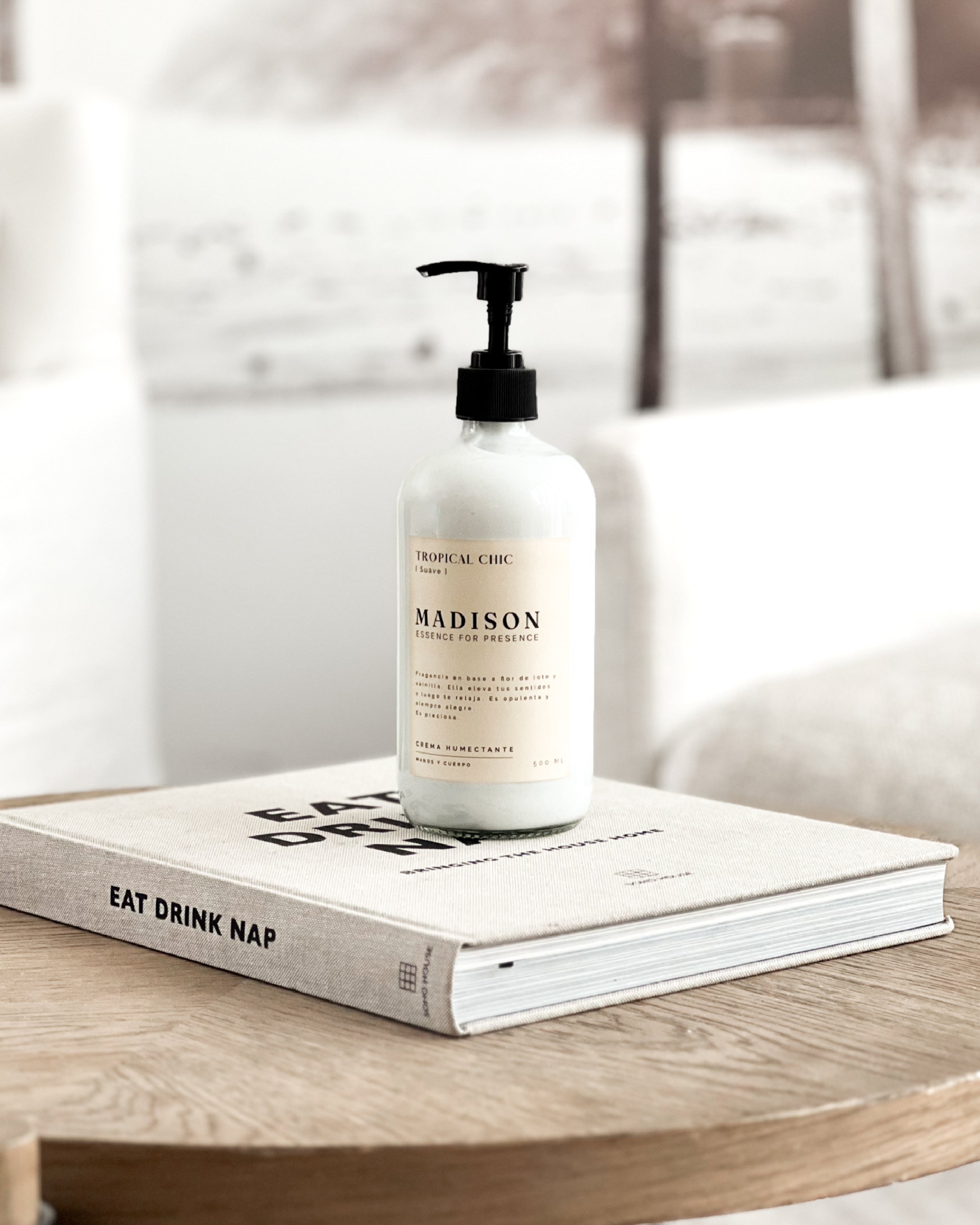 Crema Humectante 500 ml <br> Tropical Chic Transparente