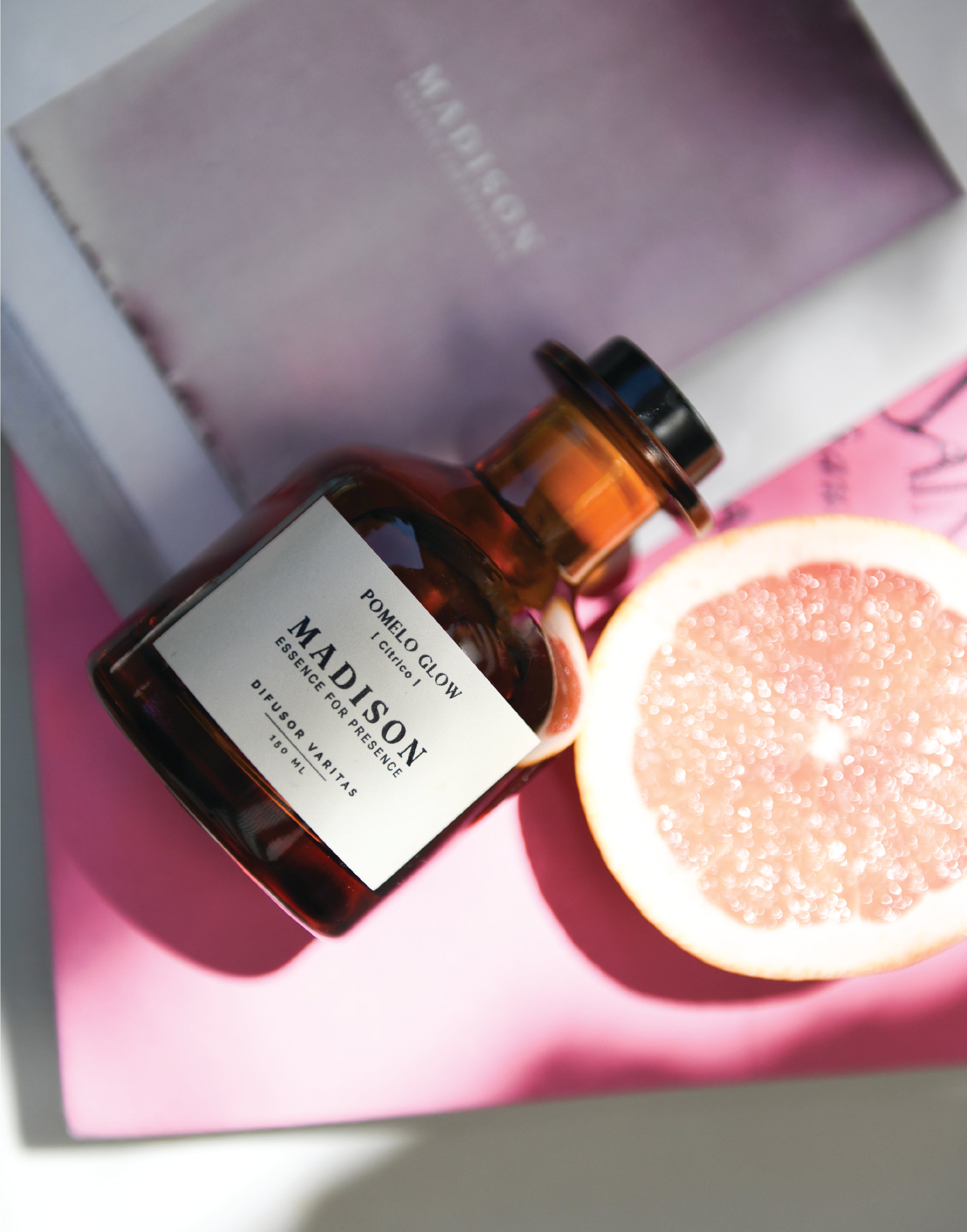 Difusor Varitas 150 ml <br> Pomelo Glow Ámbar