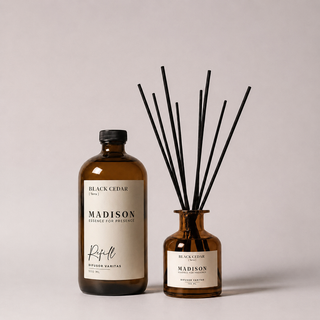 Pack Difusor Varitas 150 ml <br> Black Cedar Ámbar + Refill 500 ml