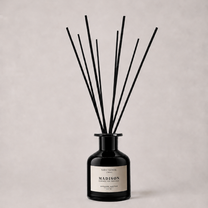 Difusor Varitas 150 ml Saint Sandal Negro