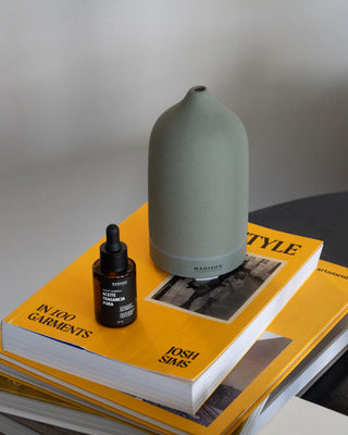 Pack Home Diffuser Gris + <br> Aceite Fragancia 30 ml Tropical Chic