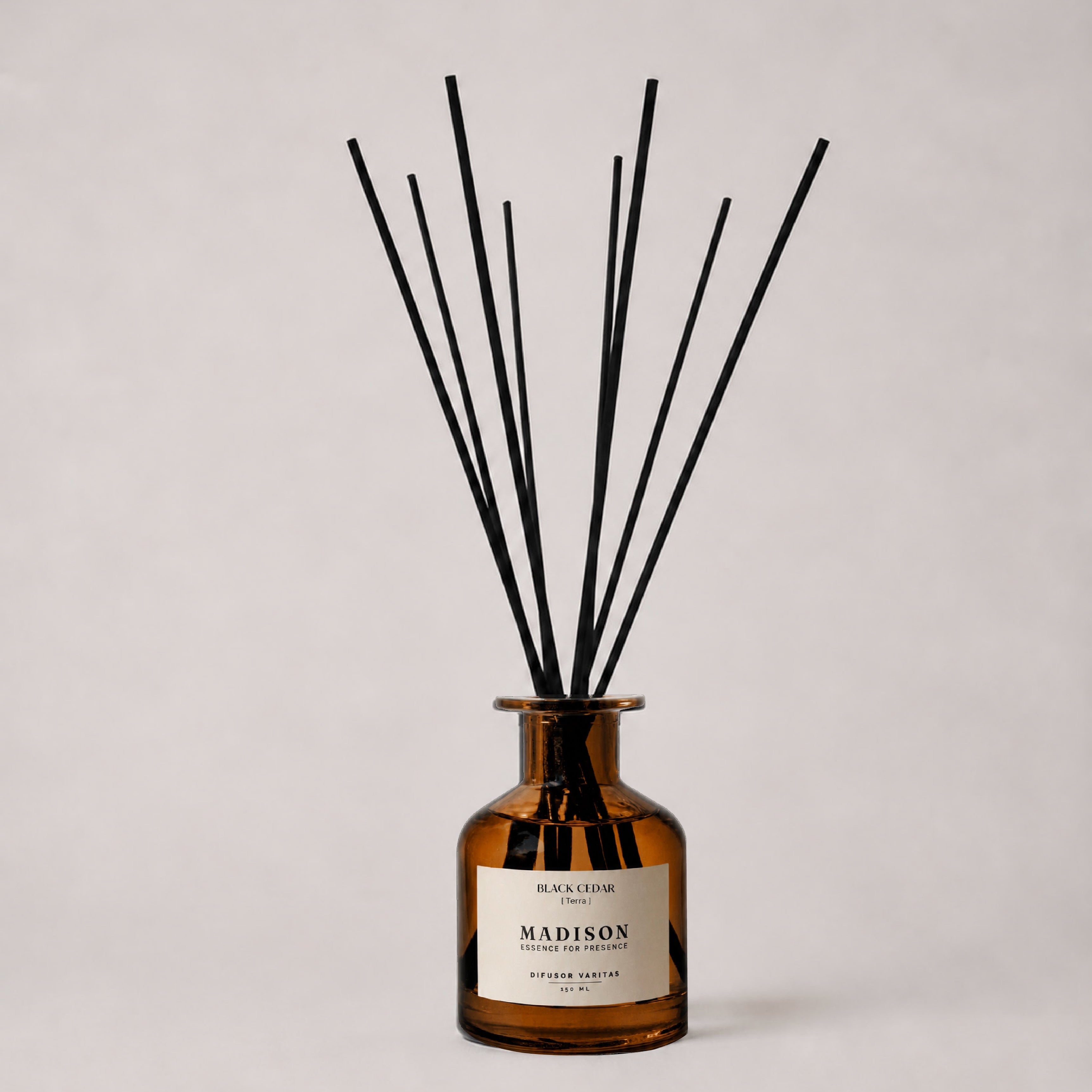 Difusor Varitas 150 ml <br> Black Cedar Ámbar