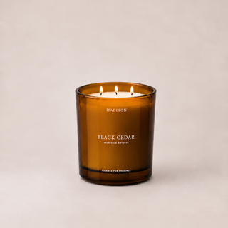 Vela Soja Natural 370 g <br> Black Cedar Ámbar