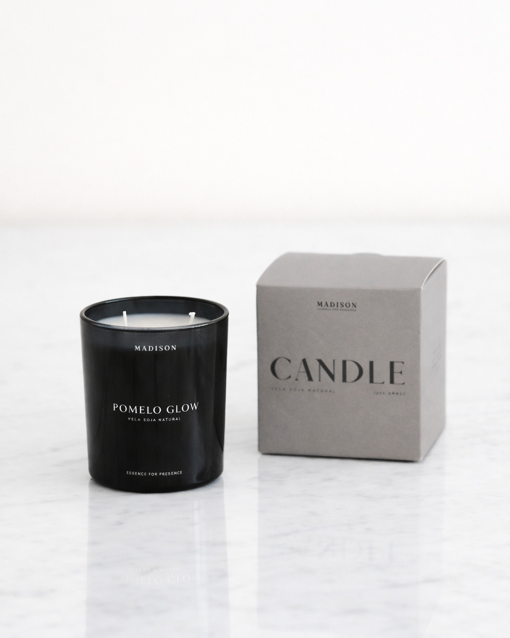 Vela Soja Natural 320 g <br> Pomelo Glow Negro